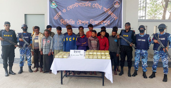 ৪ লাখ ইয়াবাসহ ১৬ পাচারকারী আটক