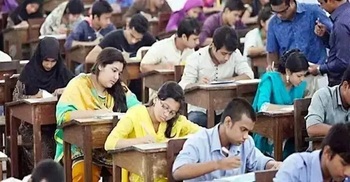 ভোটের আগেই ১৪ হাজার শিক্ষক নিয়োগে তাড়াহুড়ো নিয়ে ‘প্রশ্ন’