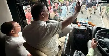 চাঁদপুরের পথে প্রধানমন্ত্রী