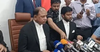 লোভ-লালসার ঊর্ধ্বে উঠে কাজ করতে হবে, না হয় চলে যেতে হবে