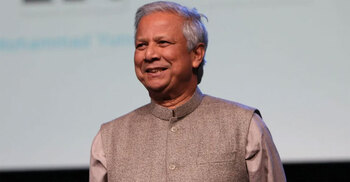 Yunus reaches Doha to attend Earthna Summit
