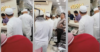 ৩০০ টাকায় পাঞ্জাবী বিক্রি করায় শোরুম বন্ধ করার অভিযোগ ব্যবসায়ীর