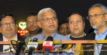 আইসিইউতে আছেন বিএনপি চেয়ারপার্সন খালেদা জিয়া