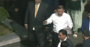 মাকে দেখে এভারকেয়ার থেকে গুলশানের বাসভবনে ফিরছেন তারেক রহমান