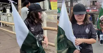 দলকে সমথর্ন দিতে মিরপুরে পাকিস্তানি তরুণী