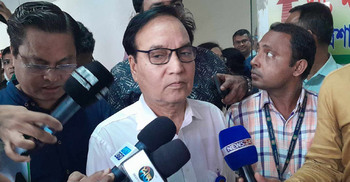 Public admin secy denies bribery allegations, calls news 'fake'