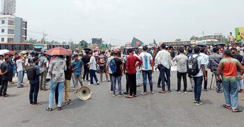 ৪৮ ঘণ্টা সময় দিয়ে শিক্ষার্থীদের অবরোধ প্রত্যাহার
