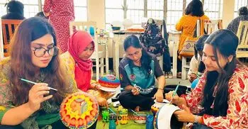 রাবির শোভাযাত্রায় ঠাঁই পাচ্ছে বৈশ্বিক জ্বালানি সংকট, চলছে প্রস্তুতি