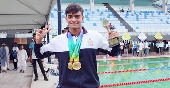 আকর্ষণীয় ইভেন্ট না জিতেও সেরা সাঁতারু সামিউল রাফি