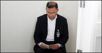 Tarique Rahman recites Qur’an beside Khaleda’s coffin