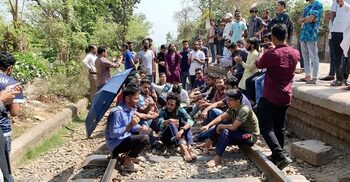 RU students withdraw rail blockade