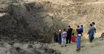 সাজিদের মৃত্যুকূপ দেখতে মানুষের ভিড়