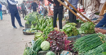 রাজশাহীতে সবজি-পেঁয়াজে স্বস্তি ফিরলেও ডিমে অস্বস্তি