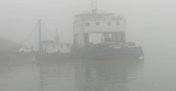 ঘন কুয়াশায় দৌলতদিয়া-পাটুরিয়া নৌরুটে ফেরি চলাচল বন্ধ