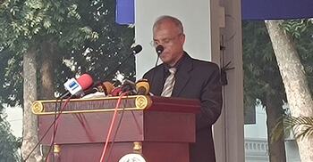 পুলিশ কোনো রাজনৈতিক দলের রক্ষক নয়: স্বরাষ্ট্র উপদেষ্টা