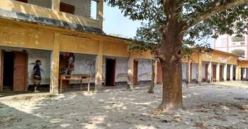 রাজশাহীর ৩১ ভোটকেন্দ্রে অপ্রয়োজনীয় সংস্কারের হিড়িক