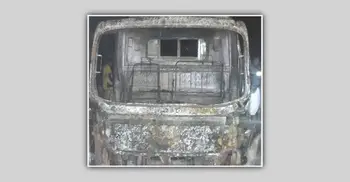 রাজশাহীতে ডাকাত সন্দেহে গণপিটুনিতে নিহত ১, পিকআপে জনতার আগুন