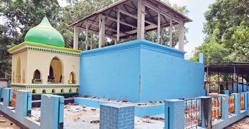 নূরাল পাগলের দরবারে হামলা: শ্যালিকার করা মামলা প্রত্যাহারের আবেদন