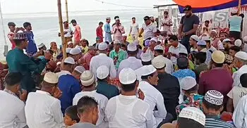 দৌলতদিয়া ফেরিঘাটে বাসডুবি, নিহতদের স্মরণে দোয়া