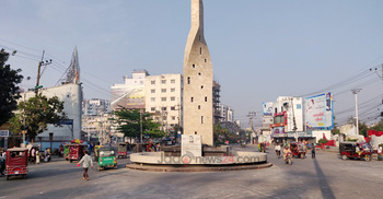 রাজশাহীতে বাড়ছে বহুতল ভবন, বাড়ছে তাপমাত্রা