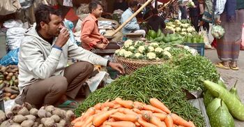 রাজশাহীর ফল-সবজিতে মিললো ক্ষতিকর ৬ ধরনের রাসায়নিক