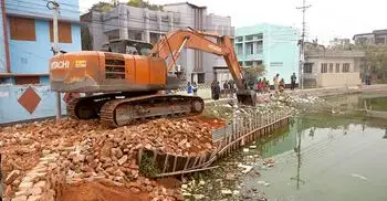 রাজশাহীতে অবৈধভাবে ভরাট করা পুকুর পুনঃখনন করলো প্রশাসন