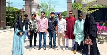 রেশমের শহর আর পদ্মার চরে অনন্য বিকেল