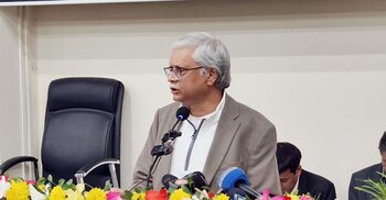 গণভোটে ‌‘হ্যাঁ’ ভোট দিতেই কেন্দ্রে যাবো: রাবি উপাচার্য