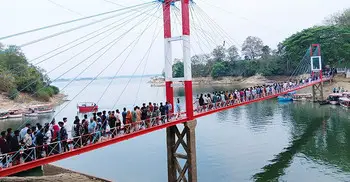 পর্যটকের পদচারণায় মুখর রাঙ্গামাটি-সাজেক