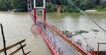 পানির নিচে রাঙ্গামাটির ঝুলন্ত সেতু, পর্যটক চলাচলে নিষেধাজ্ঞা