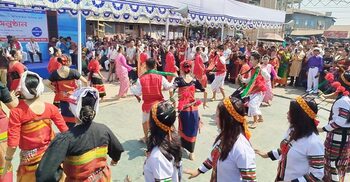 রাঙ্গামাটিতে বিঝু-সাংগ্রাই উৎসবের আগে বর্ণাঢ্য র‍্যালি