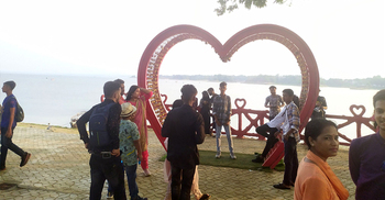 ঈদের ছুটিতে পর্যটক নিয়ে হতাশ রাঙ্গামাটি