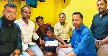 শিশু রাতুল ও বৃদ্ধা শাহানুরের পাশে দাঁড়ালেন প্রধানমন্ত্রী