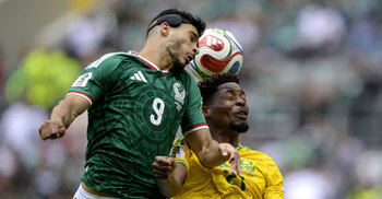 Mexico start World Cup in style, beat South Africa 2-0