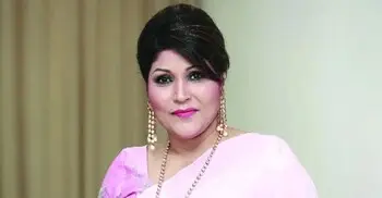 সংরক্ষিত নারী আসনে মনোনয়নপত্র নিলেন শিল্পী রিজিয়া পারভীন