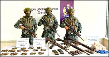 টেকনাফে নৌবাহিনীর অভিযানে অস্ত্র-গোলাবারুদ উদ্ধার