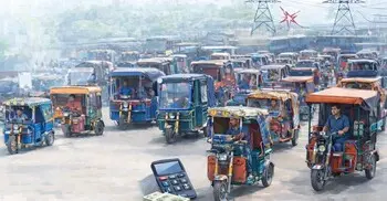 ব্যাটারিচালিত রিকশা গলার কাঁটা, দিনে গিলছে ৮০০ মেগাওয়াট বিদ্যুৎ