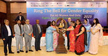 IFC and Global Partners Ring the Bell at DSE