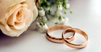 হবু স্ত্রীকে আংটি পরিয়ে দেওয়া কি জায়েজ?