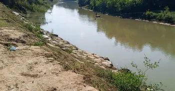 বালু উত্তোলনে হুমকির মুখে ধলাই নদীর বাঁধ-ব্রিজ