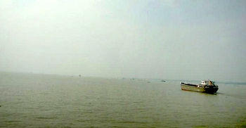 ‘হাবুডুবু’ খাচ্ছে ৩ হাজার কোটি টাকার নৌরুট উন্নয়ন কাজ