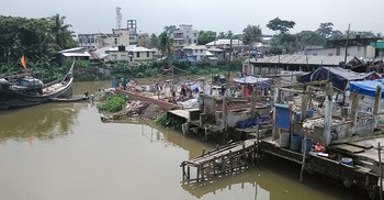 স্বরাষ্ট্র মন্ত্রণালয়ের যুগ্ম সচিবসহ তিন কর্মকর্তার ব্যাখ্যা তলব