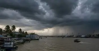 দেশের ৭ অঞ্চলে ৬০ কিলোমিটার বেগে ঝোড়ো হাওয়ার আভাস
