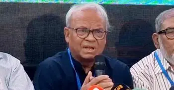 Rizvi retracts statement on Mujib portrait