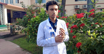 বিনামূল্যে ১৭ কোটি টাকার ওষুধ এনে প্রশংসার শীর্ষে রামেকের শীর্ষ