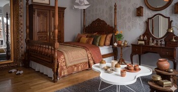 কাঠের আসবাবপত্র ঘুণপোকা থেকে রক্ষা করার উপায়