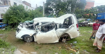 নিহতরা ছিলেন সহকর্মী, যাচ্ছিলেন আনন্দ ভ্রমণে