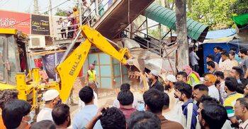 যানজট নিরসনে ঢাকা-চট্টগ্রাম মহাসড়কে অবৈধ স্থাপনা উচ্ছেদ