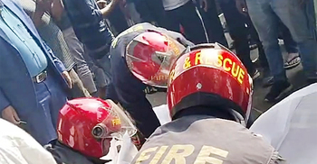 মৌলভীবাজারে অটোরিকশা-বাস মুখোমুখি সংঘর্ষে নিহত ২