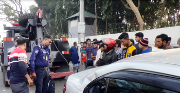 2 Indian nationals killed as truck, car collide in Satkhira